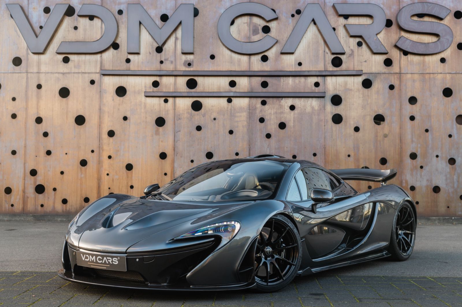 McLaren P1 * MSO * FULL CARBON * LIFT * MERIDIAN * 1 OF 375 *