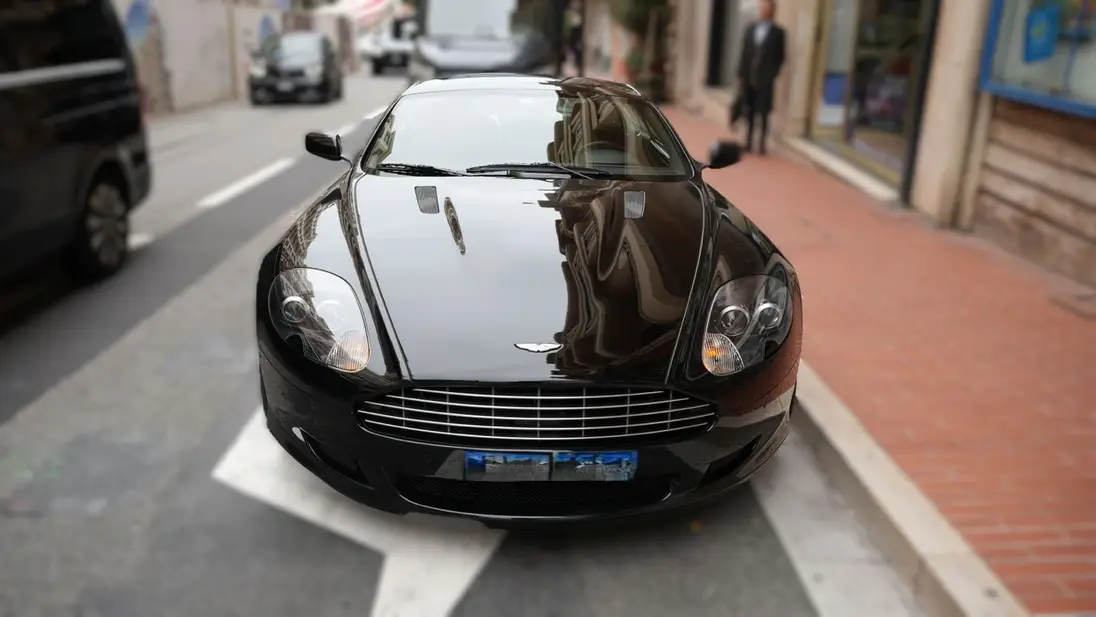 ASTON MARTIN DB9